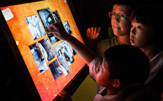 新唐人《穿越时空》展 正统文化与高科技互动