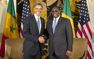 奥巴马抵达塞内加尔展开非洲访问