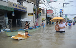 菲国洪灾肆虐 马尼拉70%地区淹水 7人死
