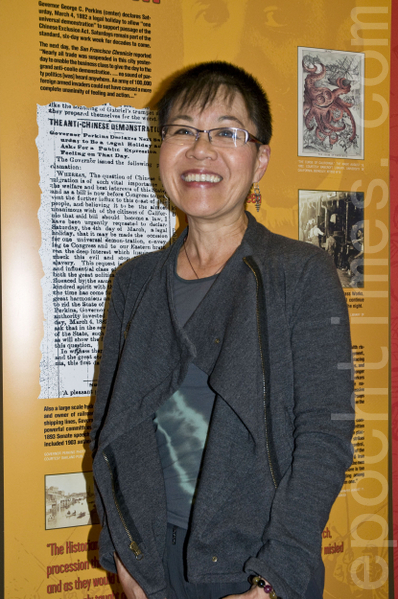 美国华人历史学会常务理事长李闰屏对旧金山中国城的历史非常了解。(曹景哲/大纪元) 美国华人历史学会常务理事长李闰屏对旧金山中国城的历史非常了解。(曹景哲/大纪元)