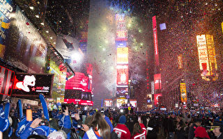 组图：纽约时代广场百万人喜迎2014