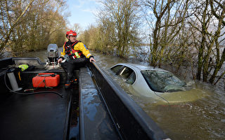 組圖：惡劣天氣來襲 英西南部洪水成災