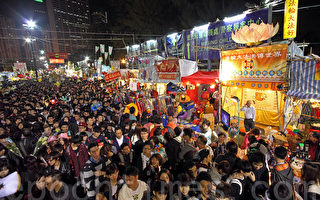 组图：香港新年维园年宵花市人山人海