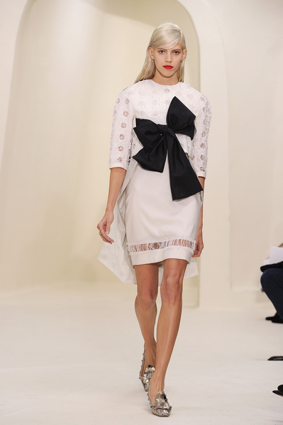 迪奧(Dior)2014年春夏高級定制秀,2014年1月20日於法國巴黎。(Pascal Le Segretain/Getty Images) 迪奧(Dior)2014年春夏高級定制秀,2014年1月20日於法國巴黎。(Pascal Le Segretain/Getty Images)