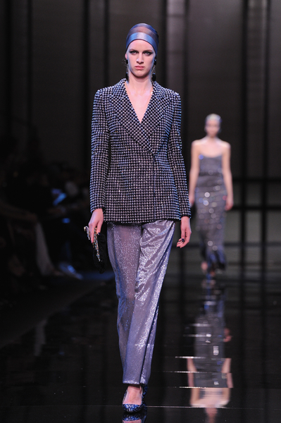 乔治·阿玛尼(Giorgio Armani)2014年春夏高级定制秀,2014年1月21日於巴黎。 (Pascal Le Segretain/Getty Images) 乔治·阿玛尼(Giorgio Armani)2014年春夏高级定制秀,2014年1月21日於巴黎。 (Pascal Le Segretain/Getty Images)