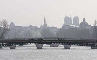 巴黎空气污染拉警报 媒体关注