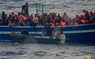 意大利海軍 海上再救逾千難民