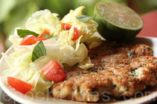 香煎泰式肉饼Pan-fried Meat Patty(摄影：ALEX/大纪元)