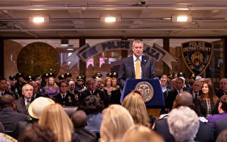 組圖：紐約警察局集會紀念警察紀念日
