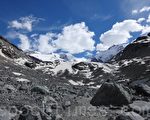 緩慢死亡的瑞士冰川