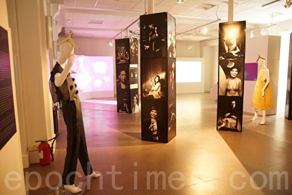 2014年6月12日至15日在巴黎第四区展厅举行“乾隆潮─新媒体艺术展”,展厅一角。(李归燕/大纪元) 2014年6月12日至15日在巴黎第四区展厅举行“乾隆潮─新媒体艺术展”,展厅一角。(李归燕/大纪元)