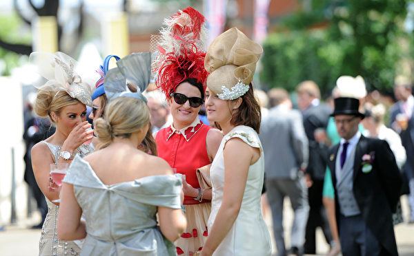 賽馬會女觀眾(Stuart C. Wilson/Getty Images) 賽馬會女觀眾(Stuart C. Wilson/Getty Images)