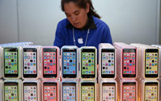 沃尔玛全美降价销售iPhone 5s 高达40％