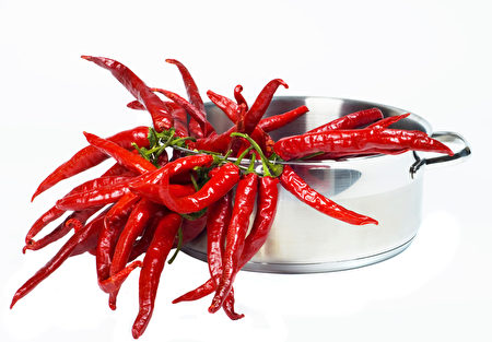 香料中的红辣椒是抗发炎的食物。(Fotolia)