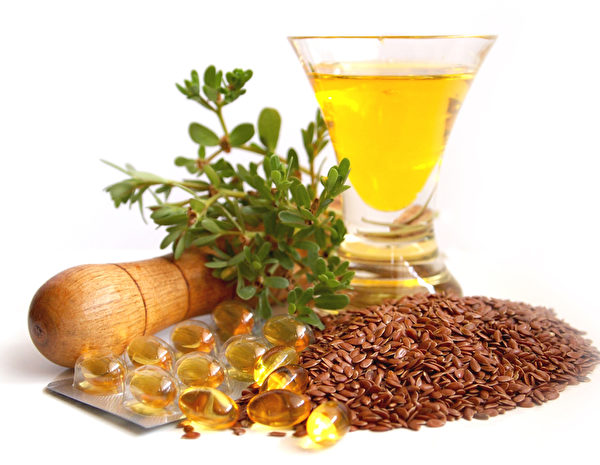 亞麻籽與亞麻籽油富含omega-3脂肪酸能降低發炎。(fotolia) 亞麻籽與亞麻籽油富含omega-3脂肪酸能降低發炎。(fotolia)