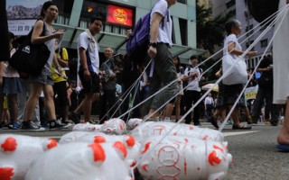 华日：香港大游行中的“幽默”