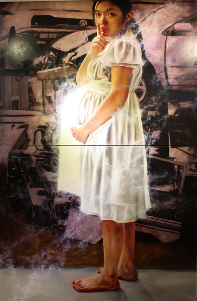 汤和宪《幸福肖像──白热化的秘密2-1,2》,The Portrayal of Felicity - Incandescene of Secrets 2-1,布面油画 Oil on Canvas,162.0 x130.0cm x2, 2014(周道/大纪元) 汤和宪《幸福肖像──白热化的秘密2-1,2》,The Portrayal of Felicity - Incandescene of Secrets 2-1,布面油画 Oil on Canvas,162.0 x130.0cm x2, 2014(周道/大纪元)