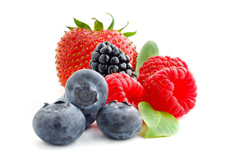 藍莓、黑莓、草莓。（Fotolia）