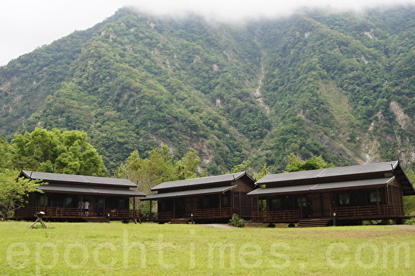 布洛湾山月邨(詹亦菱/大纪元) 布洛湾山月邨(詹亦菱/大纪元)