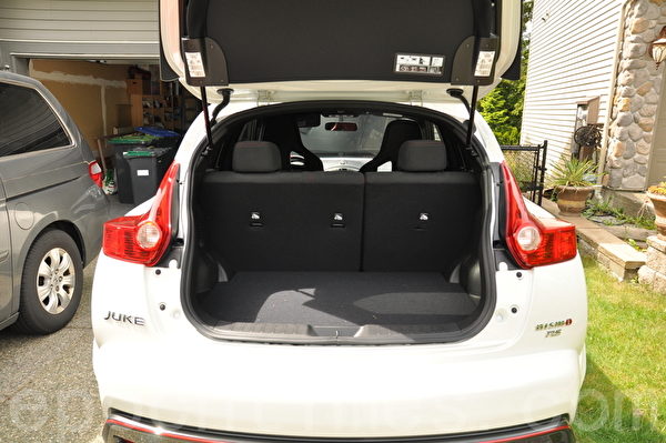 2014 Nissan Juke Nismo RS。(摄影:李奥/大纪元) 2014 Nissan Juke Nismo RS。(摄影:李奥/大纪元)