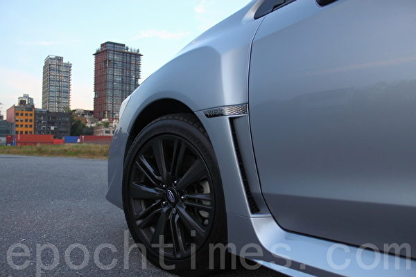 2015 Subaru WRX。(摄影:李奥/大纪元) 2015 Subaru WRX。(摄影:李奥/大纪元)