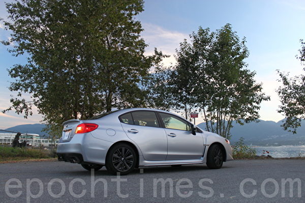 2015 Subaru WRX。(摄影:李奥/大纪元) 2015 Subaru WRX。(摄影:李奥/大纪元)
