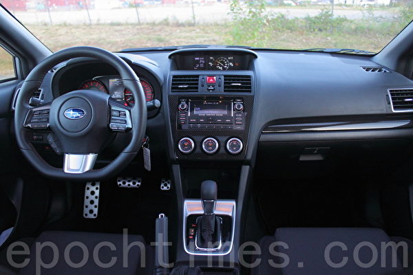 2015 Subaru WRX。(摄影:李奥/大纪元) 2015 Subaru WRX。(摄影:李奥/大纪元)