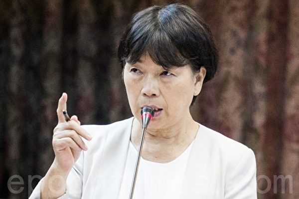 文化部長龍應台指出,文化部草創時期較不穩定,任何繼任者都是適任的人選。(陳柏州/大紀元) 文化部長龍應台指出,文化部草創時期較不穩定,任何繼任者都是適任的人選。(陳柏州/大紀元)