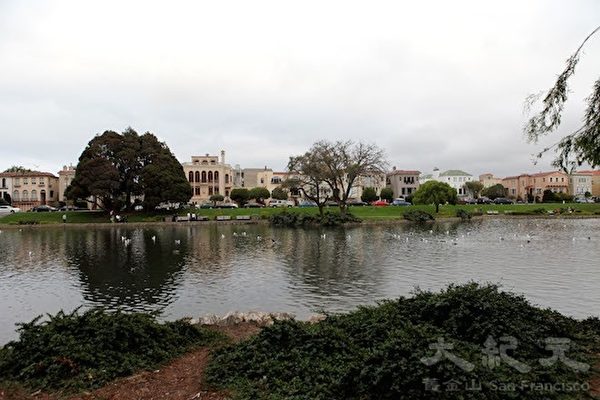 对岸建筑风景如画(向海/大纪元) 对岸建筑风景如画(向海/大纪元)