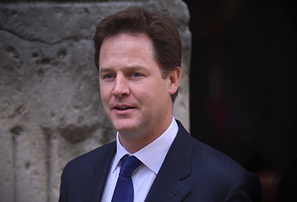 英國自民黨領袖、副首相克萊格,就香港問題緊急召見中共駐英國大使。(CARL COURT/AFP) 英國自民黨領袖、副首相克萊格,就香港問題緊急召見中共駐英國大使。(CARL COURT/AFP)