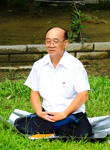 年近七旬的王百祿曾尋道三十一年,終於喜得法輪大法。(明慧網) 年近七旬的王百祿曾尋道三十一年,終於喜得法輪大法。(明慧網)