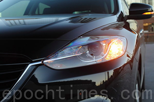 2014 Mazda CX-9 GT。(李奥/大纪元) 2014 Mazda CX-9 GT。(李奥/大纪元)