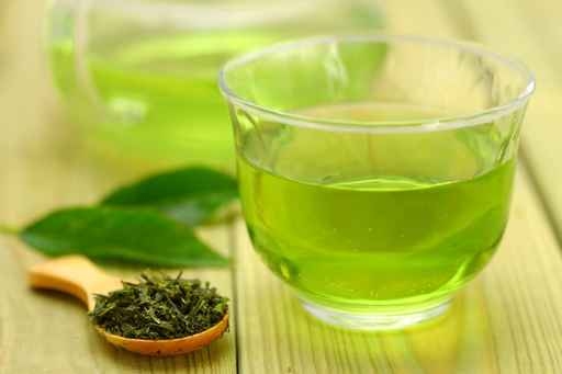 日本人曾花9年時間調查,發現每天喝4杯綠茶能將癌症風險降低40%。(fotolia) 日本人曾花9年時間調查,發現每天喝4杯綠茶能將癌症風險降低40%。(fotolia)