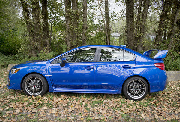 2015 Subaru WRX STI。(大宇/大纪元) 2015 Subaru WRX STI。(大宇/大纪元)