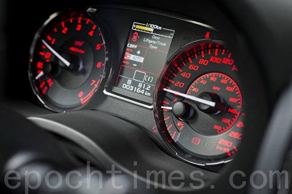 2015 Subaru WRX STI。(大宇/大纪元) 2015 Subaru WRX STI。(大宇/大纪元)