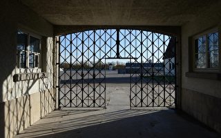 德国纳粹达豪集中营纪念馆大门被盗