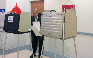 大选日：华人积极参与