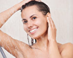 淋浴小常识 避免肌肤干燥受损