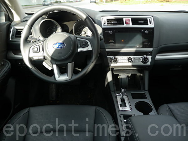 2015 Subaru Legacy 3.6R Ltd。(夏又容/大纪元) 2015 Subaru Legacy 3.6R Ltd。(夏又容/大纪元)