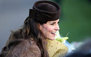 組圖：英國王室慶聖誕 俏媽咪凱特最亮眼