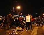 12月31日晚11點40分左右，上海外灘陳毅廣場跨年的民眾發生了踩踏慘劇，截止到目前為止，官方稱踩踏造成36人死亡，年齡最小的僅12歲。(ChinaFotoPress/Getty Images)