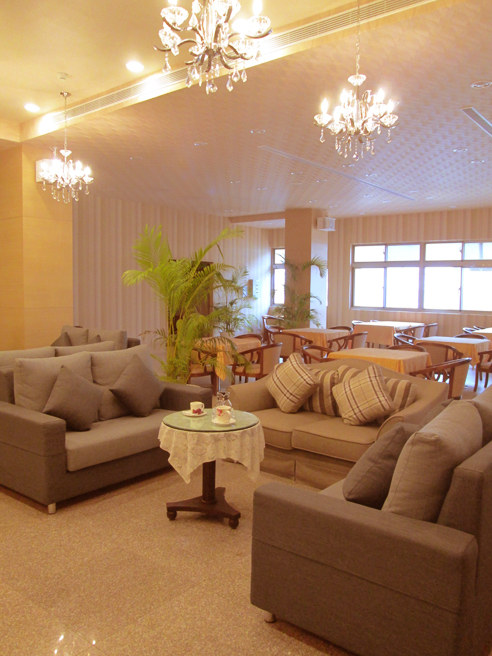 在豪華的中、西式餐廳用餐,心曠神怡。(圖:老K舒眠文化館提供) 在豪華的中、西式餐廳用餐,心曠神怡。(圖:老K舒眠文化館提供)