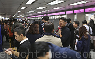 香港停投資移民 大陸富人蜂擁趕搭移民末班車