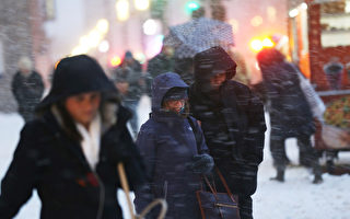 史上最强暴风雪席卷美东 交通瘫痪