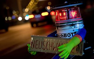 最著名“德加混血儿”Hitchbot穷游德国