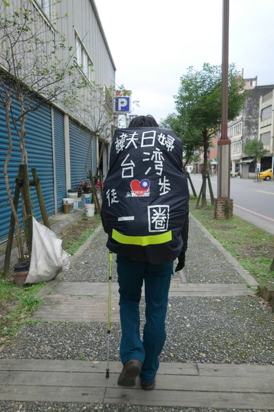 韓國老公朴健佑和日本老婆中谷美紀熱愛台灣,2人徒
步環台3個月,新台幣3萬元還有剩,行囊中滿滿人情味
。
(朴健佑提供) 韓國老公朴健佑和日本老婆中谷美紀熱愛台灣,2人徒
步環台3個月,新台幣3萬元還有剩,行囊中滿滿人情味
。
(朴健佑提供)