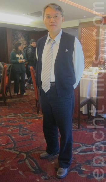 台湾皮肤科医学会理事长、台北长庚皮肤科系主任杨志勋表示,皮肤保养没有什么秘诀,防晒和保湿最重要。(钟元/大纪元) 台湾皮肤科医学会理事长、台北长庚皮肤科系主任杨志勋表示,皮肤保养没有什么秘诀,防晒和保湿最重要。(钟元/大纪元)