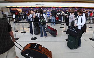 乘客过境加州 机场遗留逾十万零钱