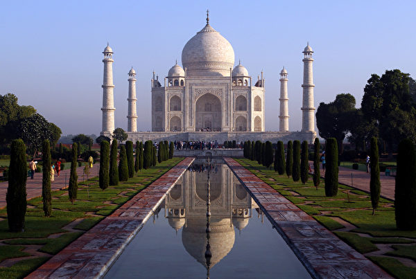 世界知名的印度古迹“泰姬玛哈陵”。(Julian Finney/Getty Images)