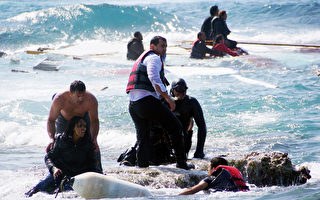 两艘偷渡船地中海再遇难  意大利等国急救援